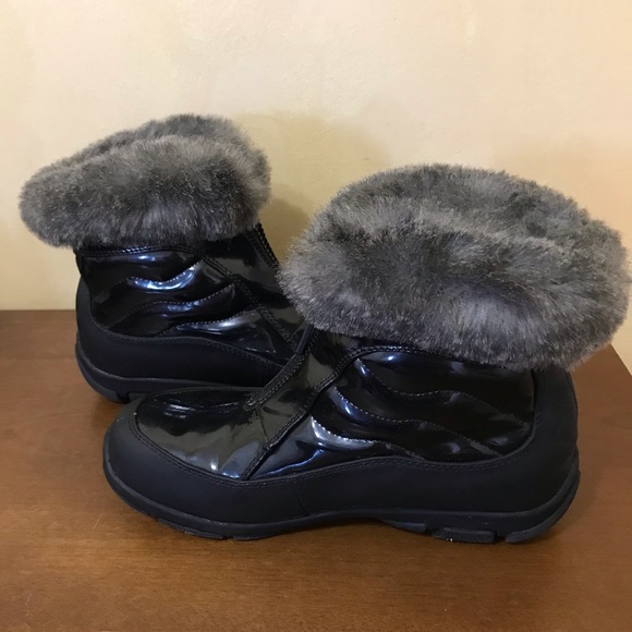 Women's Abby Faux Fur Ankle Boot Women's Size 9 M Black Cougar - Picture 4 of 9